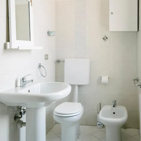 Tra Le Nuvole * Albenga