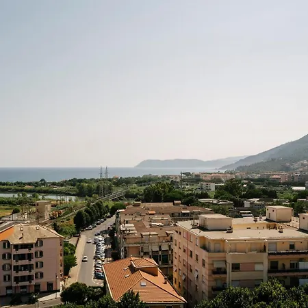 Tra Le Nuvole Apartment Albenga