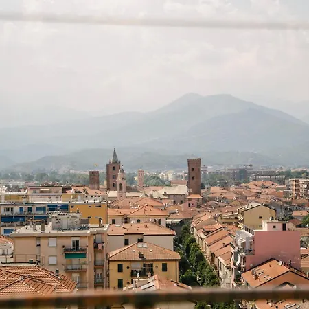 Tra Le Nuvole *