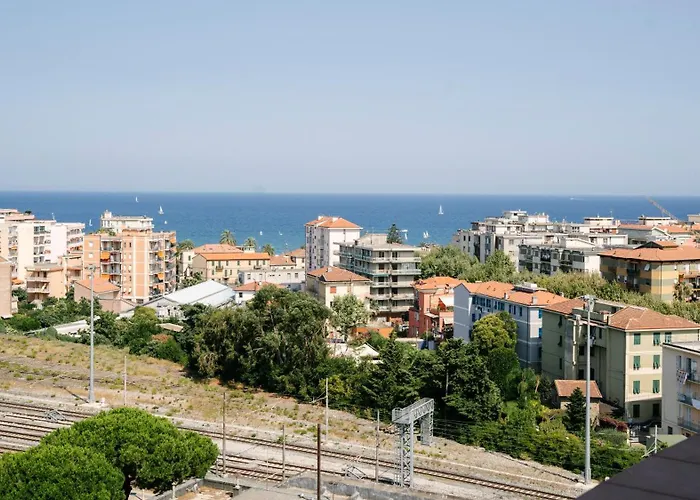 Appartamento Tra Le Nuvole Albenga